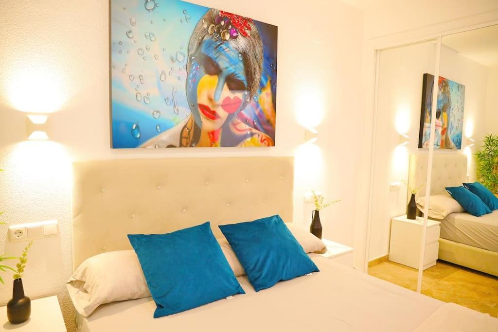 Luxury Sea View Apartment El Moncayo